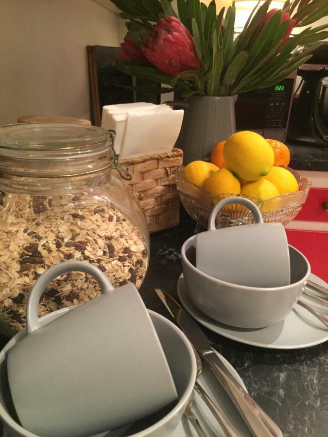 Eliza'S Lovely Home 朗塞斯顿 外观 照片